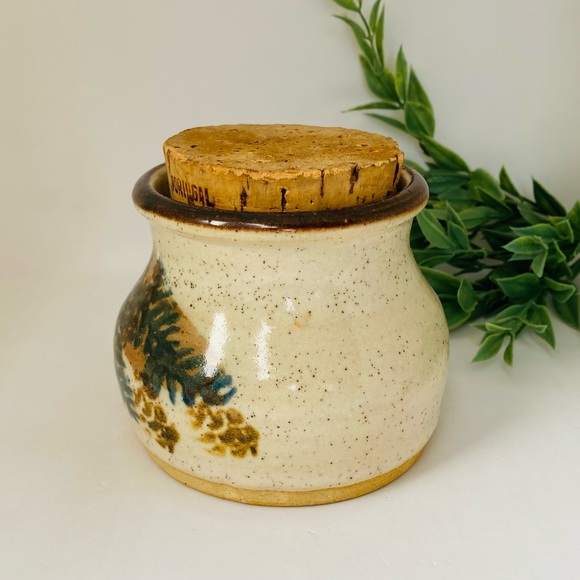 Vintage Handmade Lidded Pottery Jar Signed B. Walsh Speckled Leaf Fern Pine Cone - Picture 6 of 10